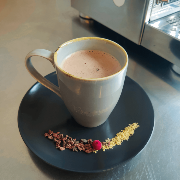 Hanfmilch Kakao in Tasse